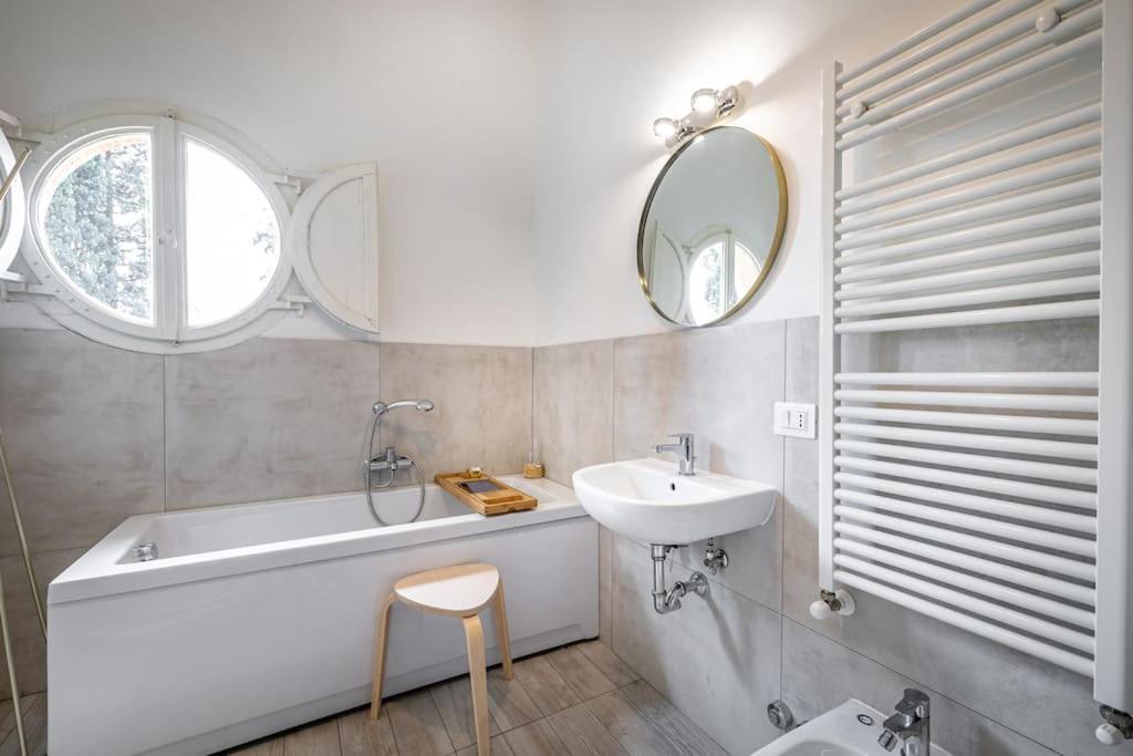 Luxury Limonaia With Jacuzzi Near Florence San Jacopo al Girone Екстериор снимка