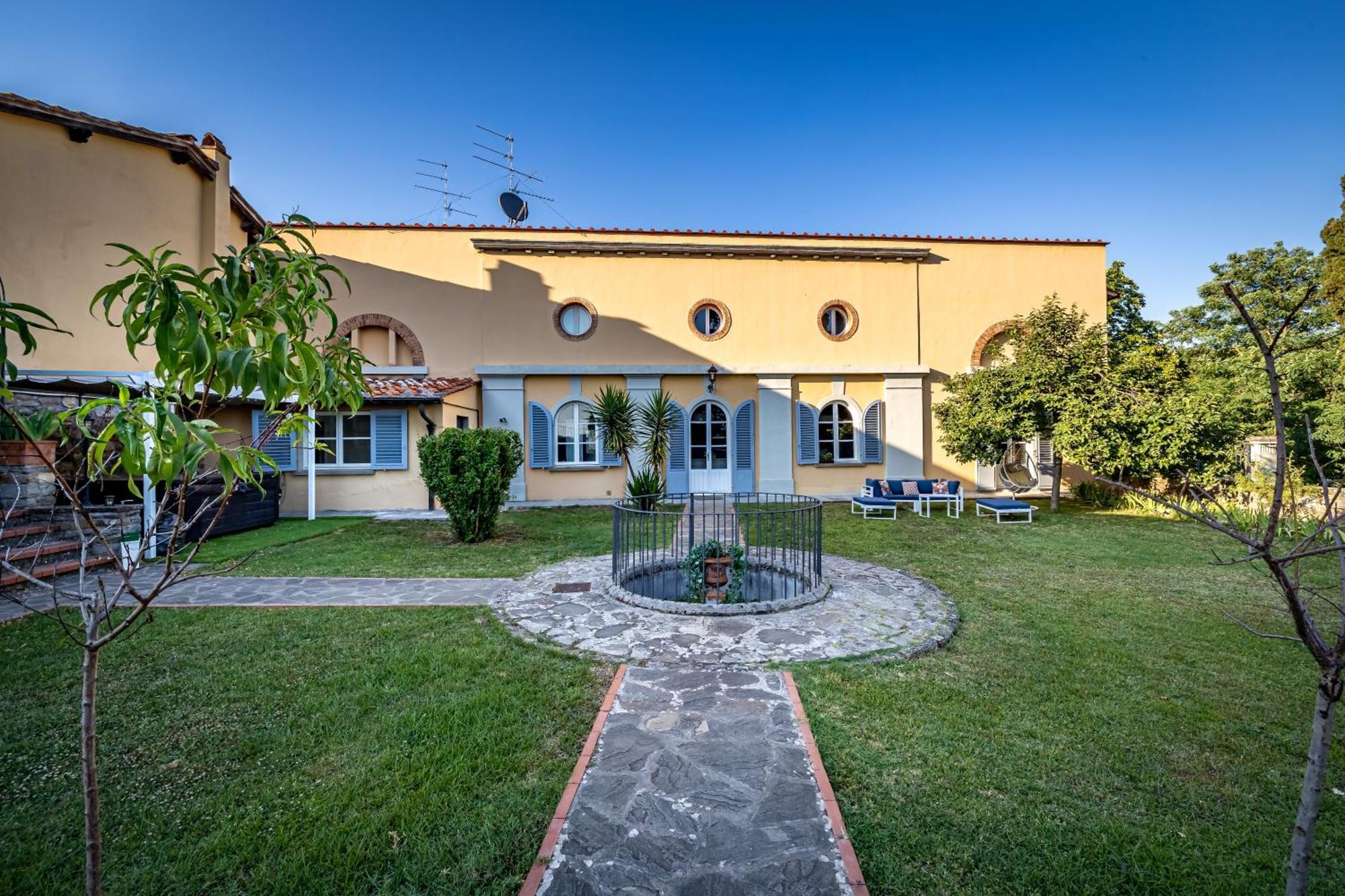 Luxury Limonaia With Jacuzzi Near Florence San Jacopo al Girone Екстериор снимка